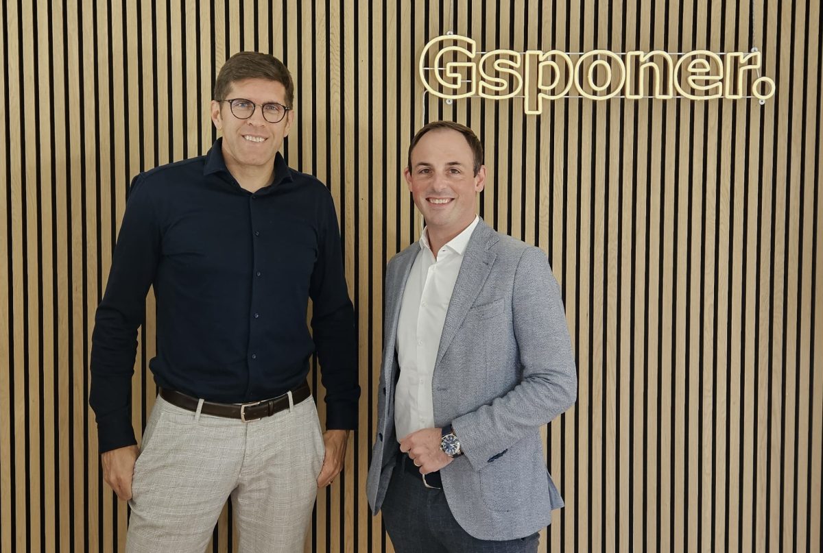 Gsponer. • Herzlich willkommen Beni Huggel!