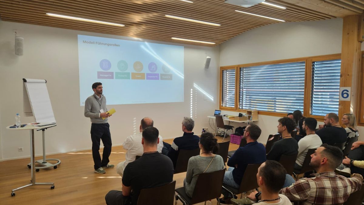 Gsponer. • Erfolgreiches Führungsforum Bau